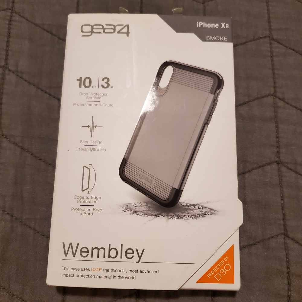Gear4 iphone xr case